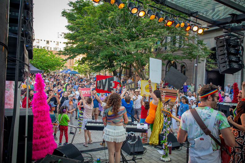Audience gathered for live music on the Commons