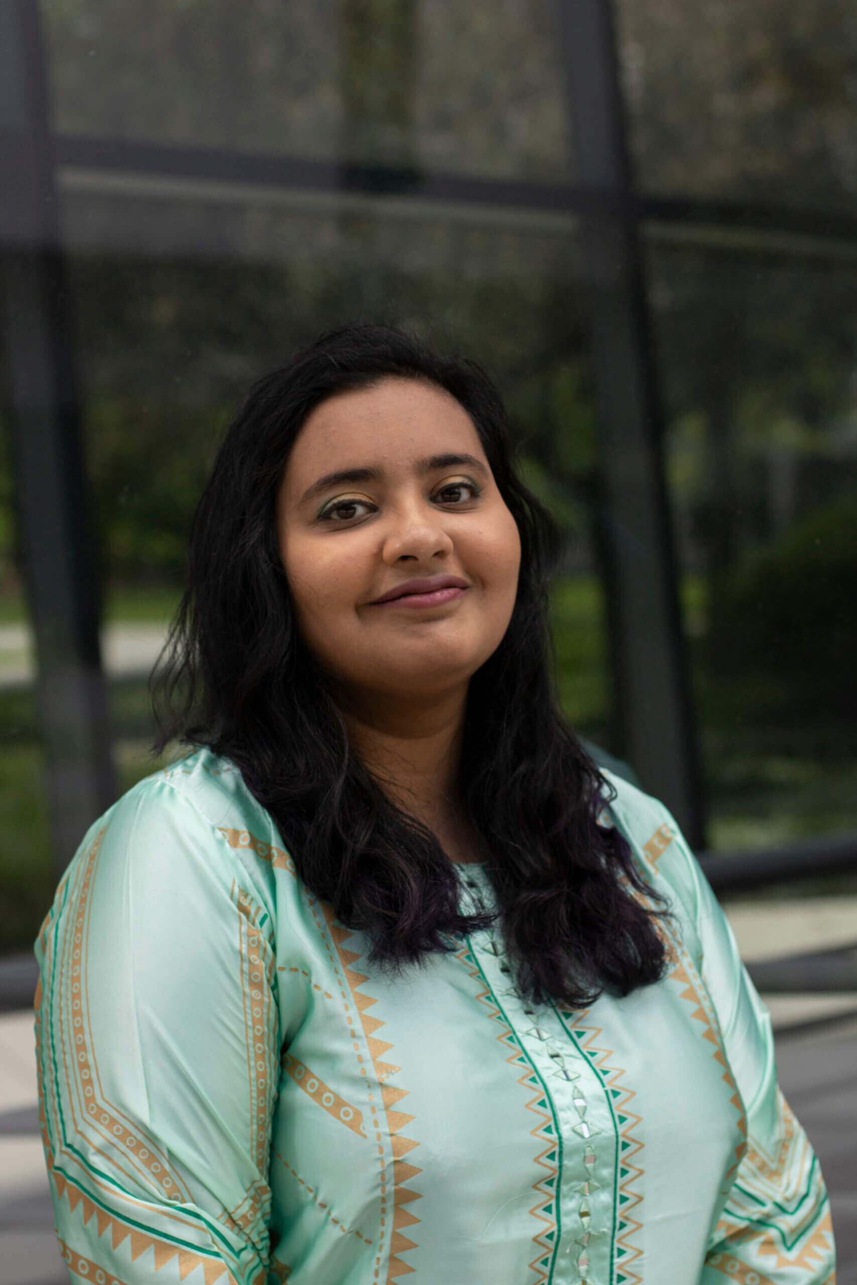 Zoha Khan headshot